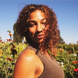 Meet your Posher, Jasmine